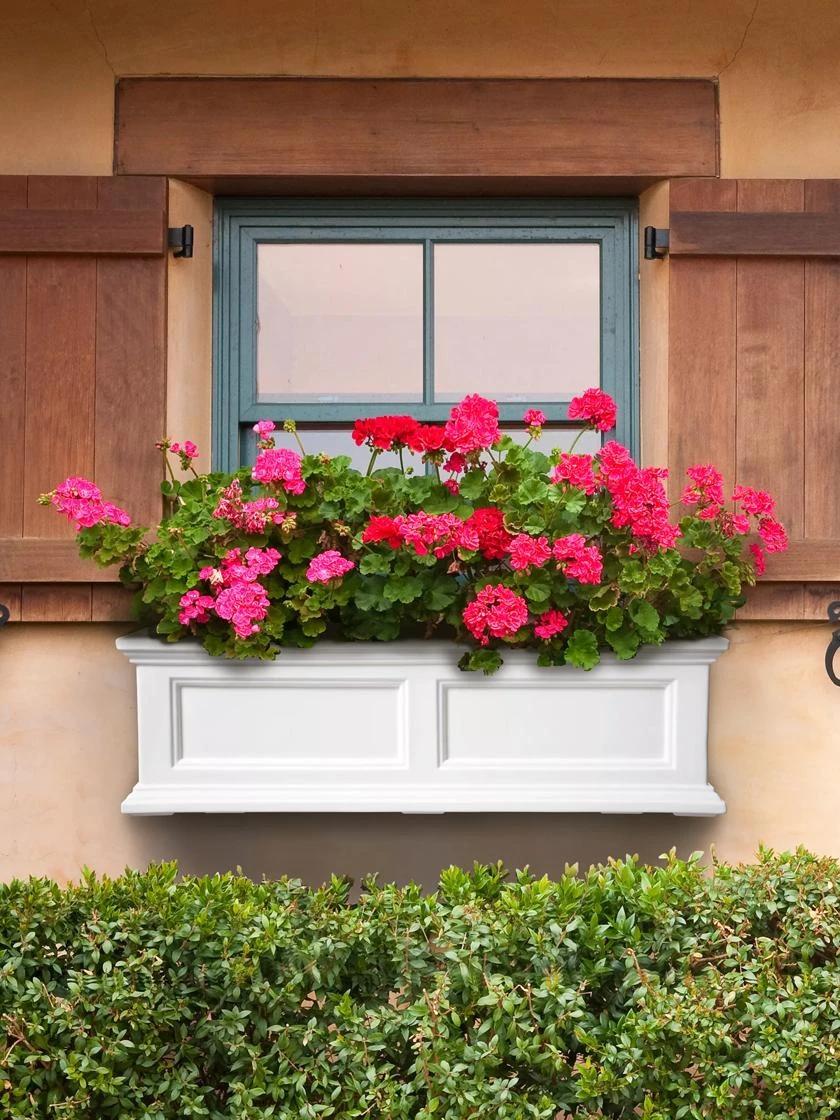 Fairfield Self-Watering Window Box, 3’ Fairfield Self-Watering Window Box, 3’ -Gardene Supply Sales 39344 115V tif