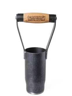 Gardenerās Lifetime Large Bulb Planter