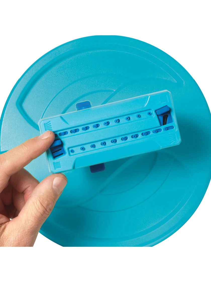 Aqua Joe® AJ-OSPR20 20-Nozzle Oscillating Sprinkler Aqua Joe® AJ-OSPR20 20-Nozzle Oscillating Sprinkler -Gardene Supply Sales 8612868 07v